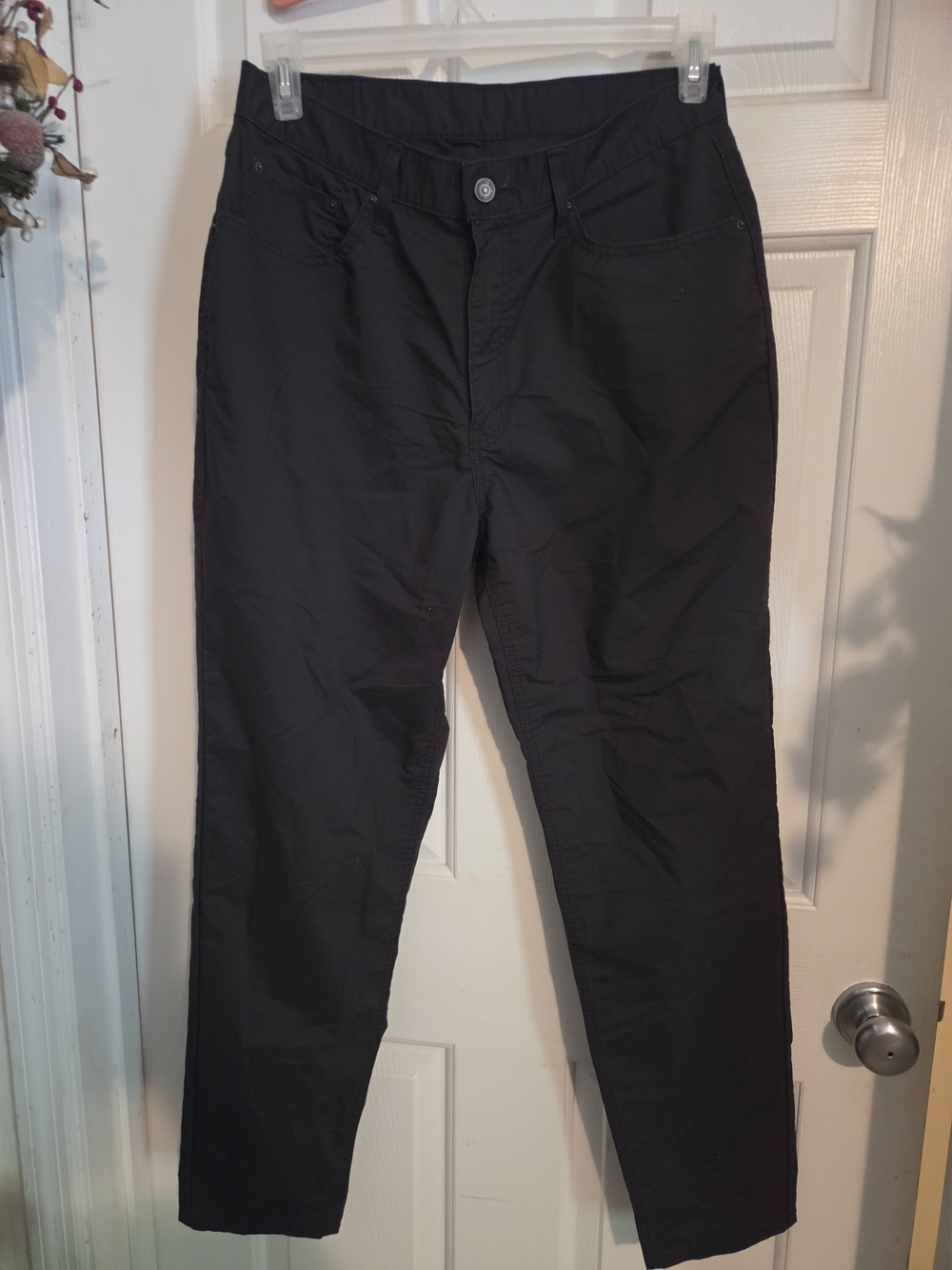 Levi's Women's Black Chino Pants - Slim Straight